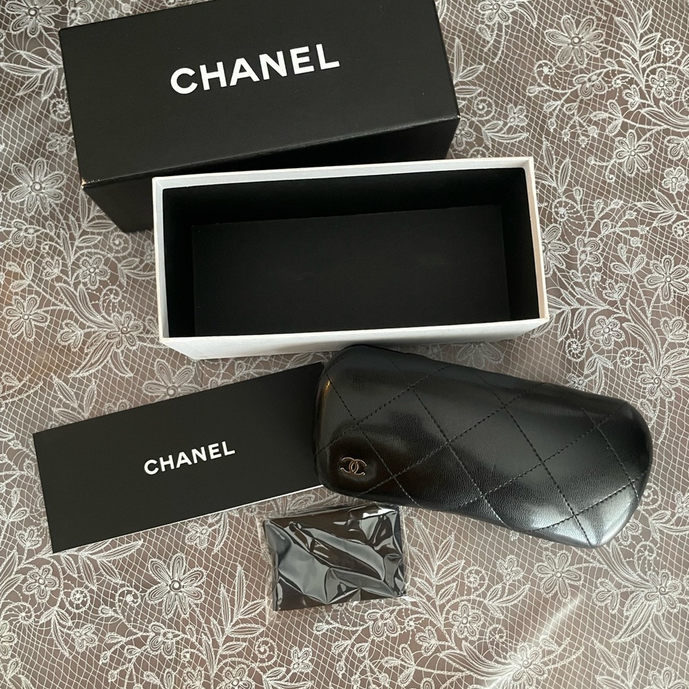 CHANEL Black Quilted Leather Sunglass Case